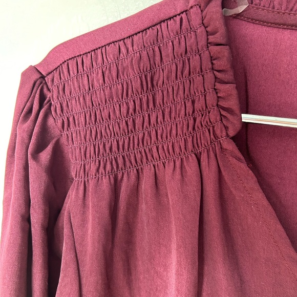Zac & Rachel Flowy Wine Colored Bell Sleeve Peasant Blouse Size L - Picture 7 of 10
